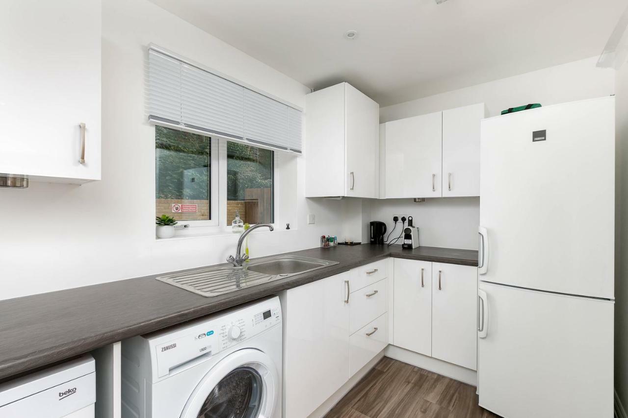 Hertford Serviced Apartments By Payman Club Esterno foto