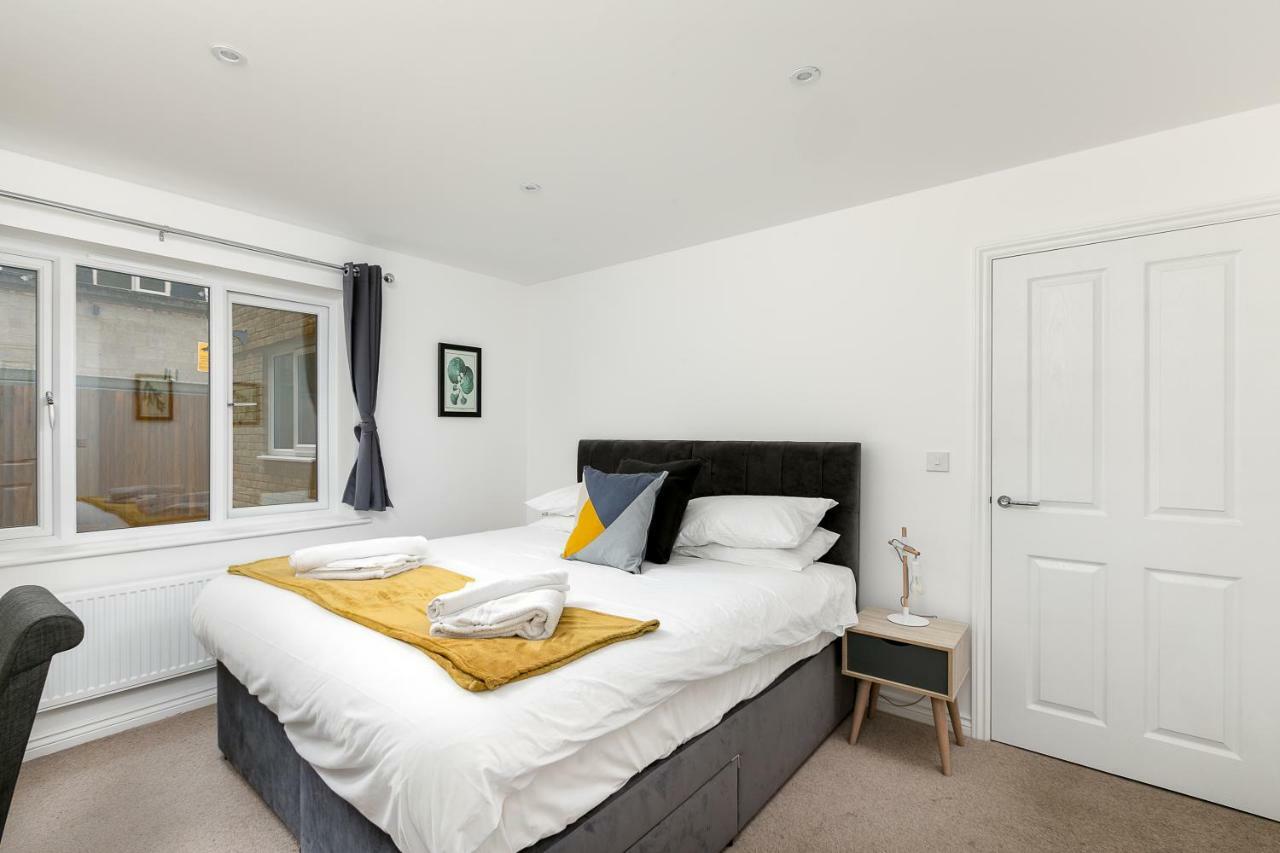 Hertford Serviced Apartments By Payman Club Esterno foto