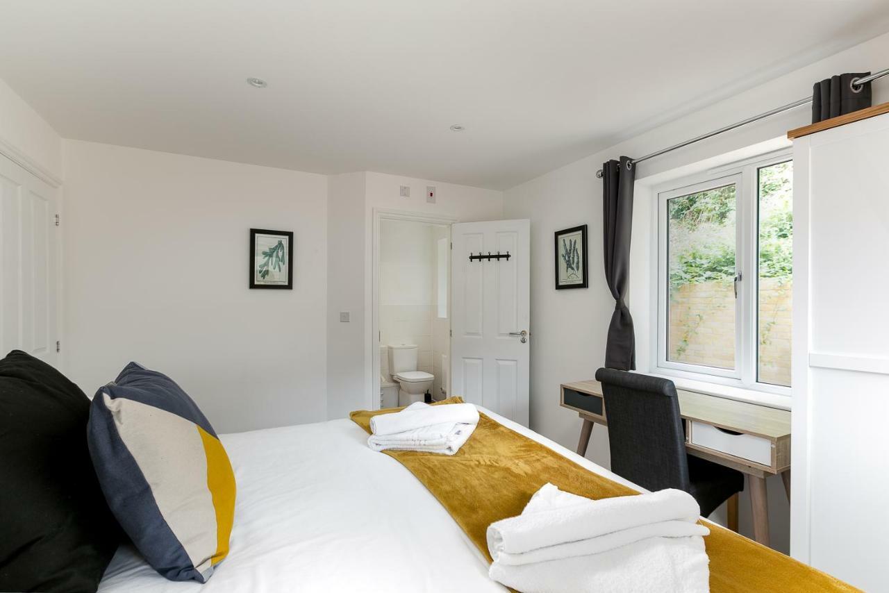 Hertford Serviced Apartments By Payman Club Esterno foto